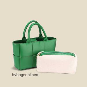 Borsa tote originale Bottegs Venetas Arco, design piccolo, grande capacità, cestino per verdure, portatile, da donna, 2024, primavera, nuova moda, tessitura, pendolare ToteWQ5H