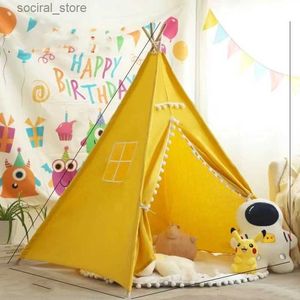 おもちゃのテントinsis childrens photography Photo Props Indian Small Tent Game House Indoor Castle Princess Room Hand Painted Tent L240313