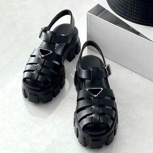 Män kvinnor toffel sandal pool strand mode glid lyx designer casual sko platt man loafer gåva svart vit sommar utomhus reseplattform sport sliders flicka låda