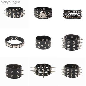 Braccialetto 2022 Punk Rivetto Nightclub Tendenza Bracciale Teschio Bracciali Bracciale in acciaio inossidabile Gotico Multi-livello Gioielli di moda all'ingrossoL2403