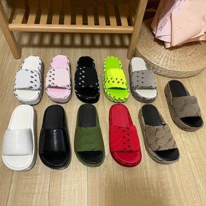 Designer Paris Slide tofflor Sandaler Flat Summer Luxury Platform Slides For Men Women Canvas Brodery Ladies Fashion Sliders Letter Rubber Sandal