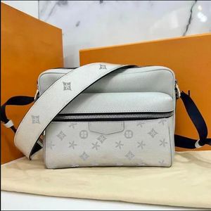 Torebki M30830 M69443 Luksusowe trio na zewnątrz torby talii designerskie kobiety skórzane mężczyźni bum torba crutch crossbody w tale