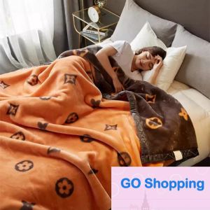 Wholesale Thickened milk plush blanket bed sheet Raschel plush office nap blanket coral plush single person blankets