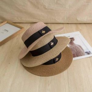 Wide Brim Hats Straw Hat Ladies Bee Bow Summer Outing Sunscreen Sunshade European And American Retro Leisure All-match Top Hatwide