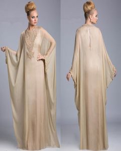 2020 Ny lyxig Champagne Dubai Islamiska Kaftan Evening Dresses Chiffon Crystal Arabiska långa ärmar Pärlade svep Train Prom Dress P5317008
