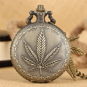 Pocket Watches Vintage Graved 3D Leaf Design Bronze Quartz Analog klocka för män Kvinnor med tröja halsbandskedja Collectible Clock