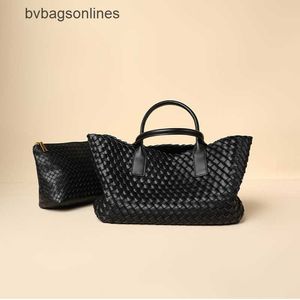 مصمم Bottegs Arco Tote Venetas Bag Simple منسوجة يدويًا ذات قدرة كبيرة من الأم والطفل تنوعًا لتجاوز حقيبة اليد العصرية الجديدة العليا إلى T28Y