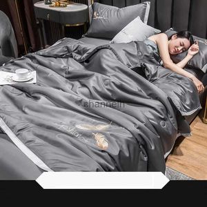 Comforters Set Washed Summer Cool Quilt Air Conditioning Quilt Single Ice Silk Double Thin Throw Filt Luxury King Size Bedding Comporter YQ240313