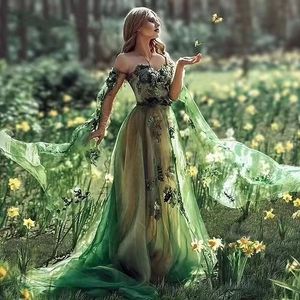 Tulle Romantic Evening Green Dresses with Long Sleeves Lace Appliques Sweetheart Neck Bridal Reception Gowns Fairy Masquerade Special Ocn Dress for Women