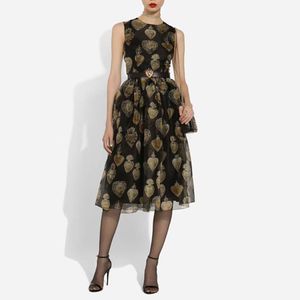 Marca de moda europeia seda preta Sagrado Coração flor estampada sem mangas vestido midi cintura reunida