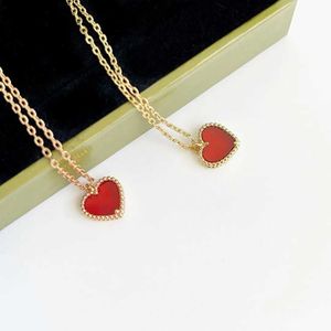 Pendant Necklaces Hot Selling Rose Gold Red Chalcedony Carnelian Love Heart-shaped Pendant Women Fashion Necklace Luxury Brand Jewelry Party GiftsL242313