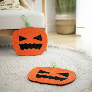 Scratchers Christmas Pumpkin Cat Scratching Board Sisal Rope Kitten Scratch Pad Mat Inhoor Slipningsklor Leksaker Möbler Skydd