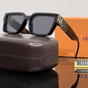 Designer solglasögon för män kvinnor unisex designer strand guld klassiska mens solglasögon retro ram lyxdesigner uv400 med låda