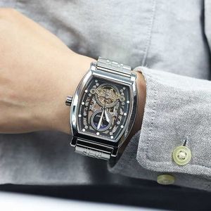 2021 Mens High End Hollow 방수 Tourbillon Hinesce를위한 새로운 Black Knight Square Wine Bucket Mechanical Watch