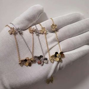 van cleaf clover necklace vanity case New V-gold High Version Clover Necklace Cnc Full Diamond Star Same 18k Rose Gold Live