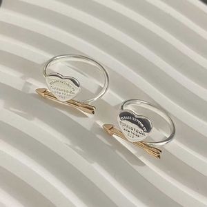 Designer Tiffay och Co S925 All Body Sterling Silver Love Ring Version Casual One Arrow Heart Piercing Womens