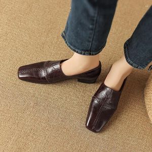 Dokumaya Sıradan Ayakkabı Kaydırıyor Cowhide Lady Kapalı Toe Loafers Kadın Flats Vintage Düz Ayakkabılar Roman Stil Kadınlar Günlük