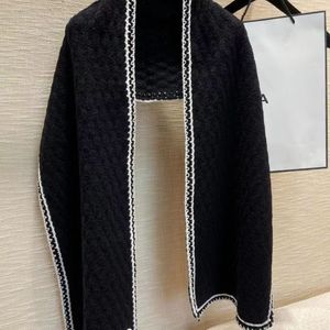 2023 Nowy projektant szalik luksusowy szalik dla kobiet szal na drutach ciepła moda