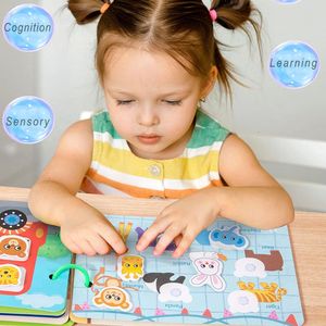 Montessori Quiet Books Puzzlespiel Busy Book Animal Number Paste Matching English Early Learning Lernspielzeug für Kleinkinder 240307