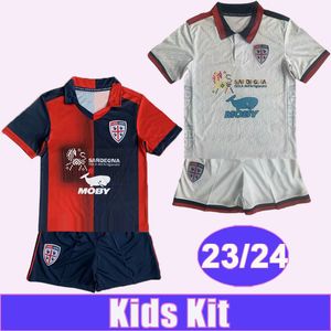 23 24 Cagliari Calcio Kids Kit Soccer Jerseys Pavoletti Mancosu Lapadula Viola Deiola Zappa Nandez Home Away Football Dorts