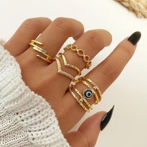 Cluster Rings KISSWIFE Crystal Devil's Eye Ring Design Eternal Chain IrragularGolden Metal 2024 Trend Fashion Jewelry