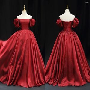 Vestidos de festa vestido de noite vinho vermelho cetim fora do ombro mangas curtas plissado a linha até o chão plus size personalizado vestido feminino