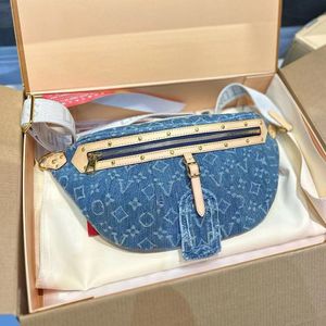 2024 New Denim Designer Bag Bag Bag Bag Crossbody Bag Bag Bag Fashion Women Bag Cluth Bucket Baghobo