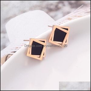 Stud Charm Yıldız Küpe Tasarımcı Takı İnci Kristal Siyah Taş Geometrik Çok Yönlü Küpe Moda Gül Altın Kaplama Titanyum St OTK02