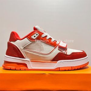 Scarpe casual di design in pelle bovina per uomo e donna nuova coppia amanti della suola in TPU stampa di lettere ricamo moda Joker personalità copia legale sneakers allenatore z6