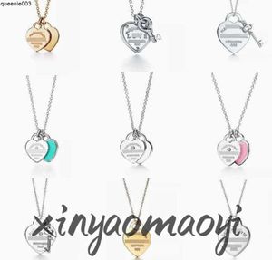 Pendant Necklaces New Designer Love Heart-shaped for Gold Silver Earrings Wedding Engagement Gifts Series Jewelry