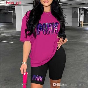 Kvinnliga spårningsdräkter Två stycken Set Designer 2024 Nya mode Casual Summer Outfits Contrast Sport Round Neck Printed Short Sleeve Hip Lifting Shorts