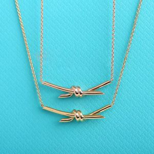 Designer Schmuckknoten Anhänger Halskette für Frauen klassisches Diamant Gold Silber Roségold Multi -Farbgeschenk mit Schachtel