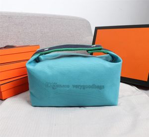 Canvas Lunch Box Bag Women's Men Clutch Makeup Tote Designer Bag Luxurys handväska axel kosmetisk strandkoppling väska plånbok handväska mode resor tvättväskor