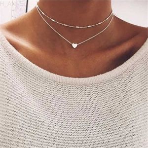 Andra små hjärtklokerhalsband för kvinnor silver färgkedja liten kärlek halsband hänge på nacken bohemisk chocker halsband smycken l24313