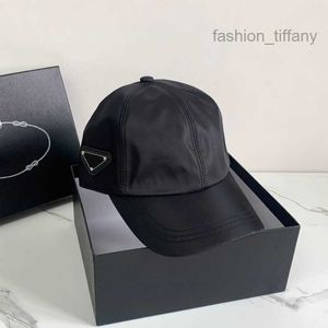 디자이너 남성 야구 모자 남성 캡 클래식 패션 여자 모자 모자 측 삼각형 고품질 선물
