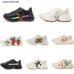 Sneakers di lusso Modello gglies Scarpe in pizzo Scarpe da ginnastica Moda Cartoon Uomo Stampa PU Pelle Donna Scarpe da papà Designer up Maglia larga Casual Traspirante Outd