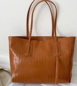 202313 Luxurys Designers tassel4handb1ags44houlder bags1Fashion Bags