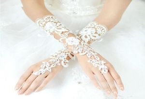 Custom Made Vintage Fingerless Bridal Gloves Fabulous Lace Diamond Flower Glove Hollow Wedding Dress Accessories7491524