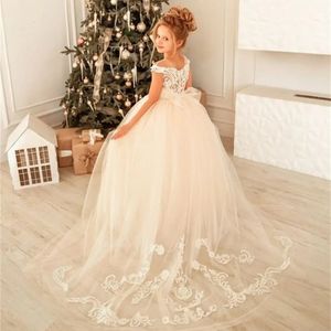 Första nattvardsgången Big Bow Long ärmar Boll Vit brudtärna klänning Girls Wedding Party Flower Girl Dresses Kids Pageant 240309