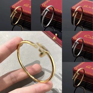 2024 New Nail Bracelet Designer Bracelets Luxury Jewelry for Women Fashion Bangle Steel Alloy Gold-plated Craft Never Fade Not Allergic Wholesale Car Large