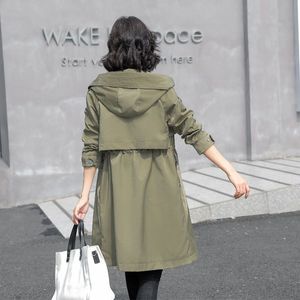 Miegofce New Spring Women Coat Jacket Vindsäker vindbrytare Fashion Medium Lengen Loose Classic Model Mittade blixtlåsfickor 201028