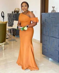 2024 남아프리카 인어 신부 들러리 드레스 1 개의 어깨 활 플러스 사이즈 정원 컨트리 웨딩 게스트 파티 가운 메이드 명예 드레스 관습