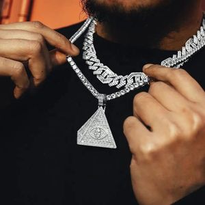 Hip Hop Full Miami Bling CZ Triangle Egyptian Piramida Out Out Out wiselants for Women Men Illuminati Jewelry Charm CZ Tinnis Chain 240311