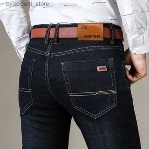 Mäns jeans affärsmän jeans avslappnad rak stretch mode klassisk blå svart arbete denim byxor manliga märke kläder l240313