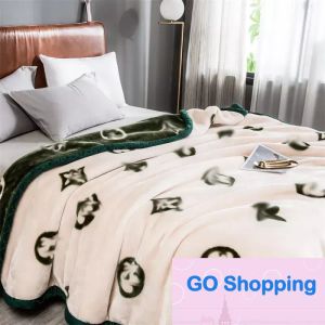 Simple Thickened milk plush blanket bed sheet Raschel plush office nap blanket coral plush single person blankets