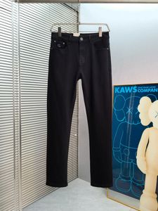 Men's Designer Jeans Men's European Men's pants Motorcycle embroidery Pop Ripped Cotton fashion Jeans Men's cargo Pants Black hip size 28-40 #020