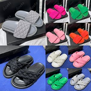 Luxury Slipper Women Designer Shoes Slippers Calfskin Metal Logo Shoe Breat Platform Sandaler Men's Black Beach Slides Channel Flip-Flop Sandale Storlek: EUR35-EUR45