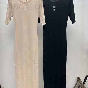 Vestidos casuais básicos designer mulheres vestidos vestido moda letras bordado em torno do pescoço vestido de malha magro sexy manga curta envoltório 5pge