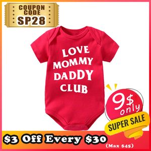 Love Mommy Daddy Club nyfödda babykläder barn bomull lätt snap romper barn romar flicka spädbarn kläder bodysuit baby designers onesies jumpsuit