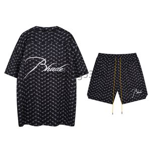 Rhude Designer Mens Shirt Set Rhude Shirt and Short Suit Men Kort ärm Högkvalitativ t -skjorta Rhude Tee Shirt Beach Shorts Leather Shorts Summer Swim Sportswear5t2d